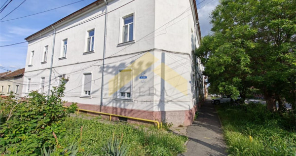 Cladire cu 14 apartamente de , Gradiste