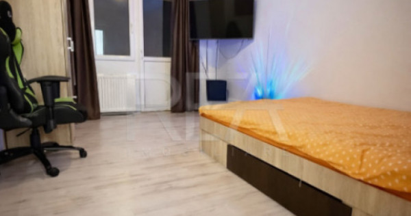 2 camere Vitan Mall, et. 9, an 2001