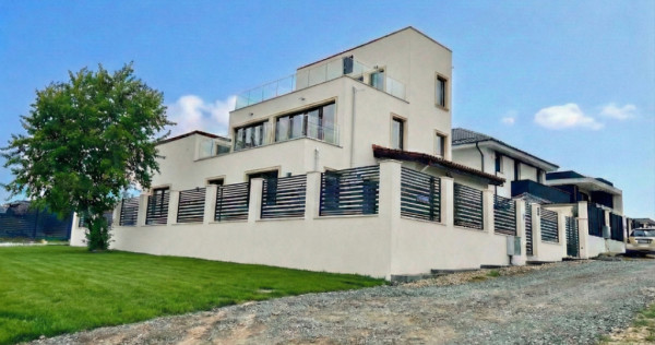 Vilă cu Arhitectură Contemporană și Finisaje Premium &ndash;