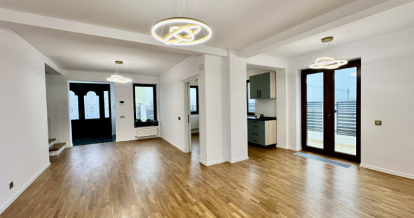 Vilă cu Arhitectură Moderna - Vedere la Lac