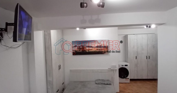 Eroii Revolutiei - Garsoniera 2016