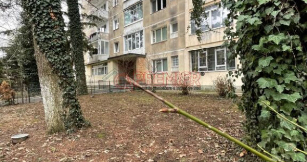 2 camere Sector 4- Emil Racovita-Piata Straduintei