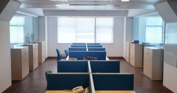 Birouri 100-500 mp, metrou Aviației