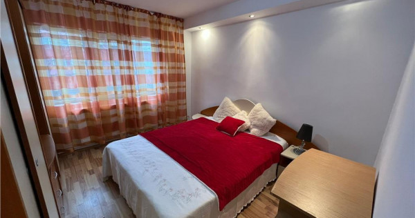 Apartament 2 camere, etaj 1, B-dul Bucuresti mobilat si util
