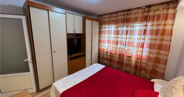 Apartament 2 camere, etaj 1, B-dul Bucuresti mobilat si util