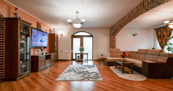 Vila independenta energetic cu teren 427mp pe colt COMISION