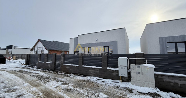 Casa Individuala - 3 camere - 2 bai - 371 mp teren