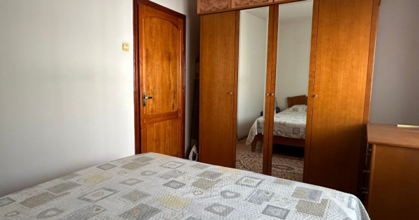 Apartament 3 camere Rovine