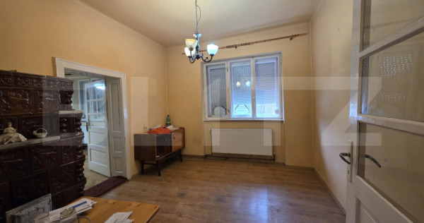 Casa de vanzare ,100mp, zona Titulescu Satu Mare
