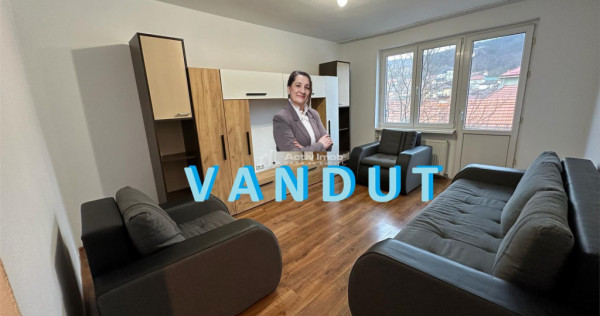 Resita, Apartament de sau schimb cu Casa, Renovat, 2 Cam.Cf