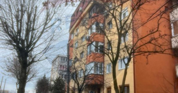 Apartament 3 camere, decomandat, Micalaca 300 -N.Titulesc...