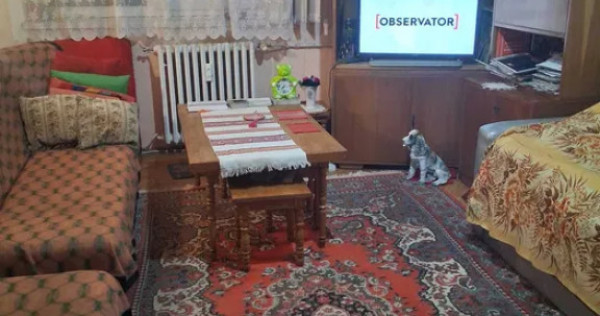 Apartament cu 2 Camere Decomandate Zona Central