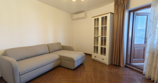 Apartament, 2 camere, ultracentral, etajul 8, Ploiești
