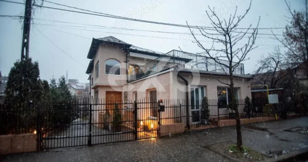 De inchiriat apartament in vila, Strada Trivale