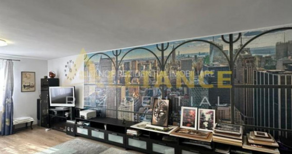 6 Camere - 3 Bai - 128mp utili Spatiu Comercial