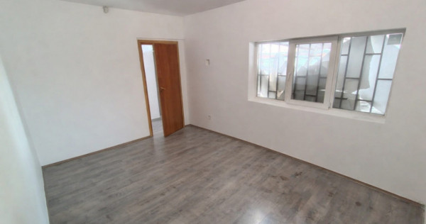 Birou de inchiriat, 10 mp, zona Brestei