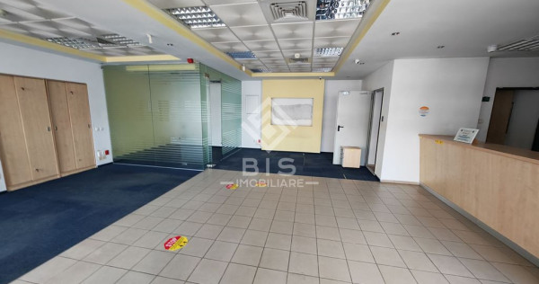 Spațiu Comercial Premium &ndash; Fost Sediu Bancar | B-dul D...