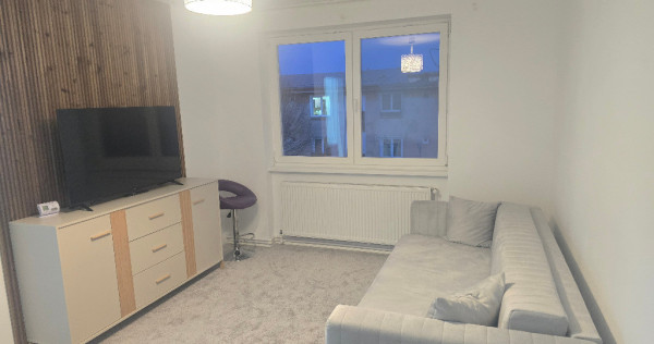 Vand apartament 2 camere in Deva, Al Patriei et. 3, mobilat utilat