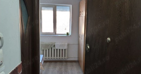 Podu Ros MATHAUS Garsoniera