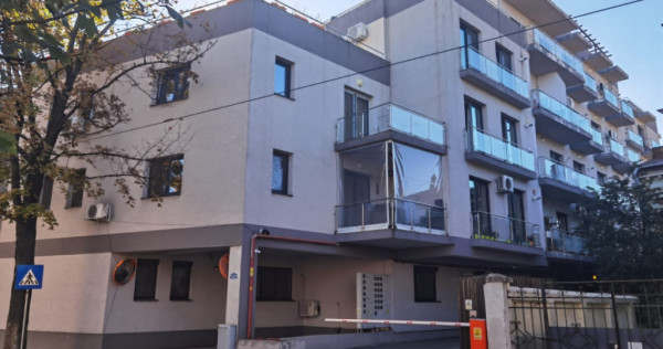 TRAIAN, 2 CAMERE 45 MP!