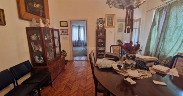 Casa pe sol, teren 372 mp - zona centrala