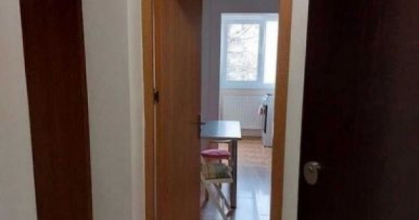 Timpuri noi tineretului piscului etaj 2