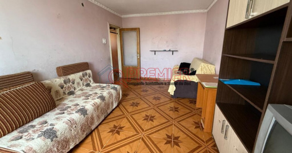 3 Camere - Ion Iriceanu - La Metrou Aparatorii Patriei