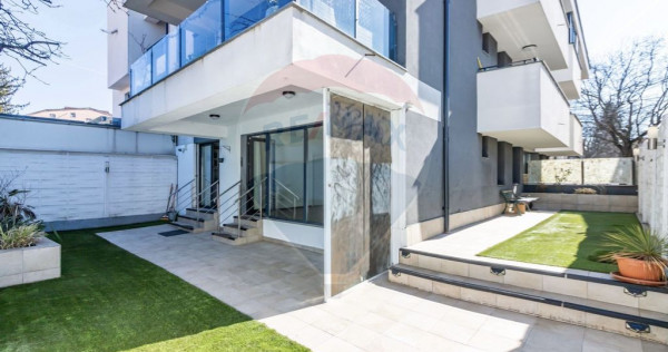 Apartament de vanzare &icirc;n Bucurestii Noi, curte 80 mp, pa...