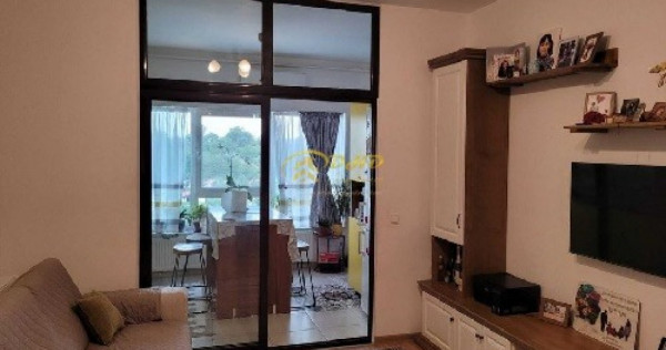 Apartament cu 3 camere, zona Pacurari la complexul Rasarit de Soare