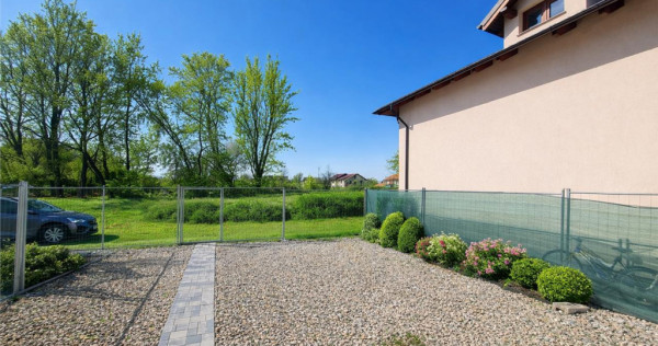 Casa moderna, mobilata utilata, incalzire parsoseala, confor