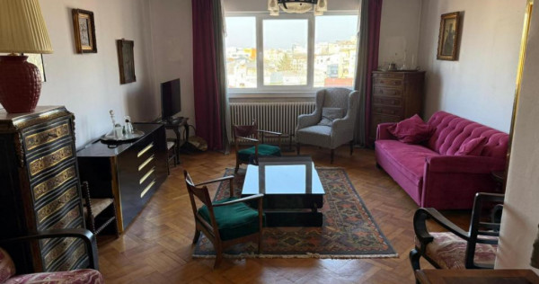 3 Camere Piata Universitatii