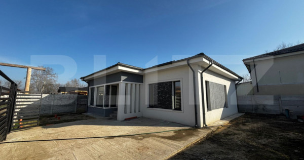 Casă parter 121 mp, 2 dormitoare, 331 mp teren, Leamna de J