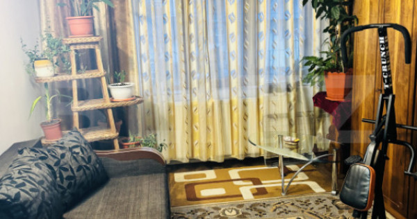 V&acirc;nzare apartament decomandat , 80 mp, C&acirc;mpulung Moldovens