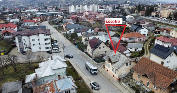 Casă de v&acirc;nzare &icirc;n GURA HUMORULUI zona Ariniș 250 mp ...