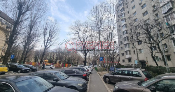 Apartament 2 camere Sector 4 - Straja