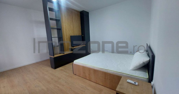 Garsoniera, 42 mp, decomandata, bucatarie 11 mp, mobilata...