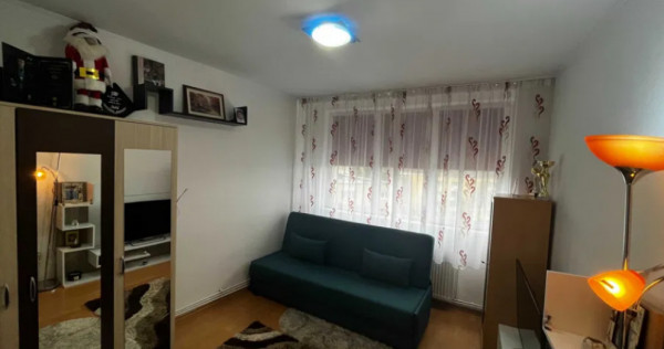 Apartament 2 camere, semidecomandat - zona Astra