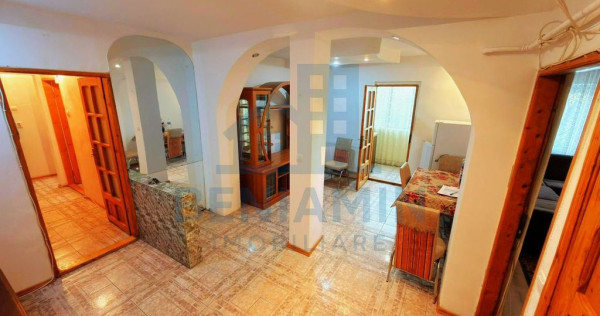 Apartament decomandat 3 Camere Renovat Utilat 1 Mai etaj 3