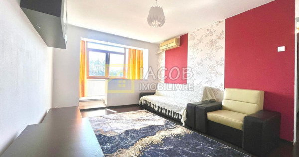 Apartament 3 camere decomandate, strada Martir Horia, Bacau