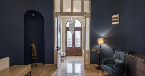 Business cu identitate: Apartament Unirii , demisol, parter