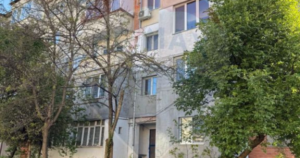 DE INCHIRIAT Apartament 2 camere cu garaj zona Europa