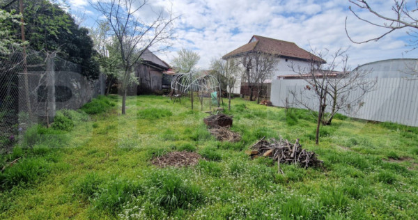 Teren 651 mp, zona Romanesti