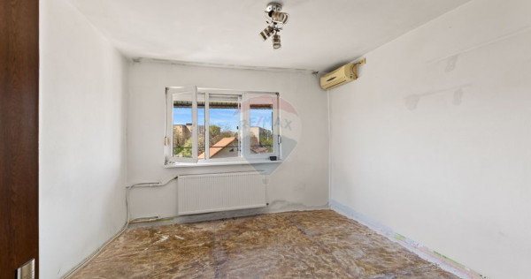 Garsoniera de v&acirc;nzare zona UTA, etaj 2