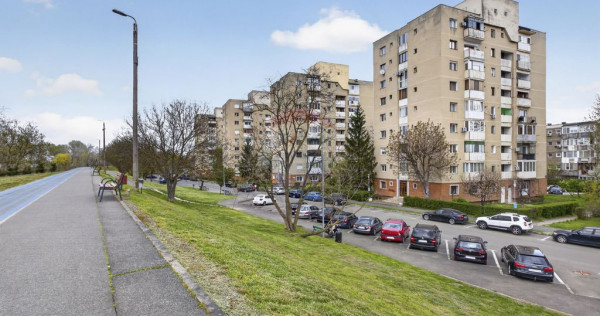 Apartament pe malul Mureșului cu 2 camere, etaj 2, 0% co...