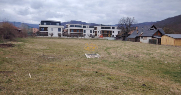 Teren intravilan in Sovata (str. Turturelelor)