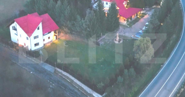 Pensiune, 2 corpuri, cu ciubar, restaurant si microferma