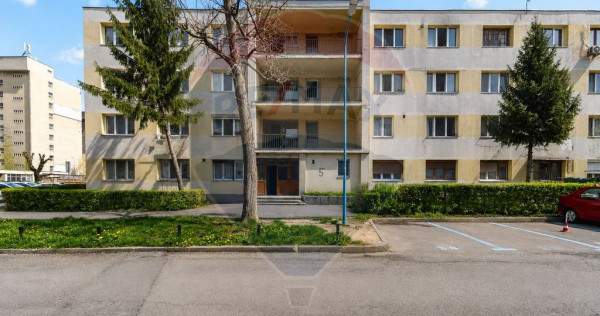 GARSONIERĂ TIP CAMERĂ DE CĂMIN| TRACTORUL| 21 MP | MOB...