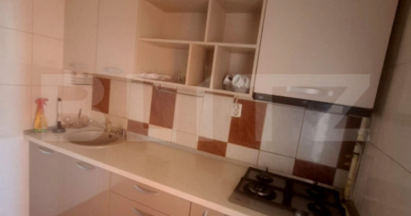 Apartament de vanzare, zona centrala Gaesti