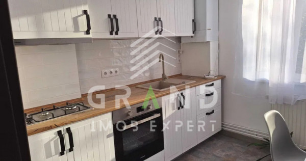 Apartament Renovat | 2 Camere semidecomandate | Balcon | Gar