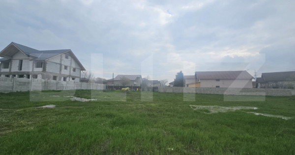 Teren Intravilan cu o suprafata de 700 mp in zona Floresti